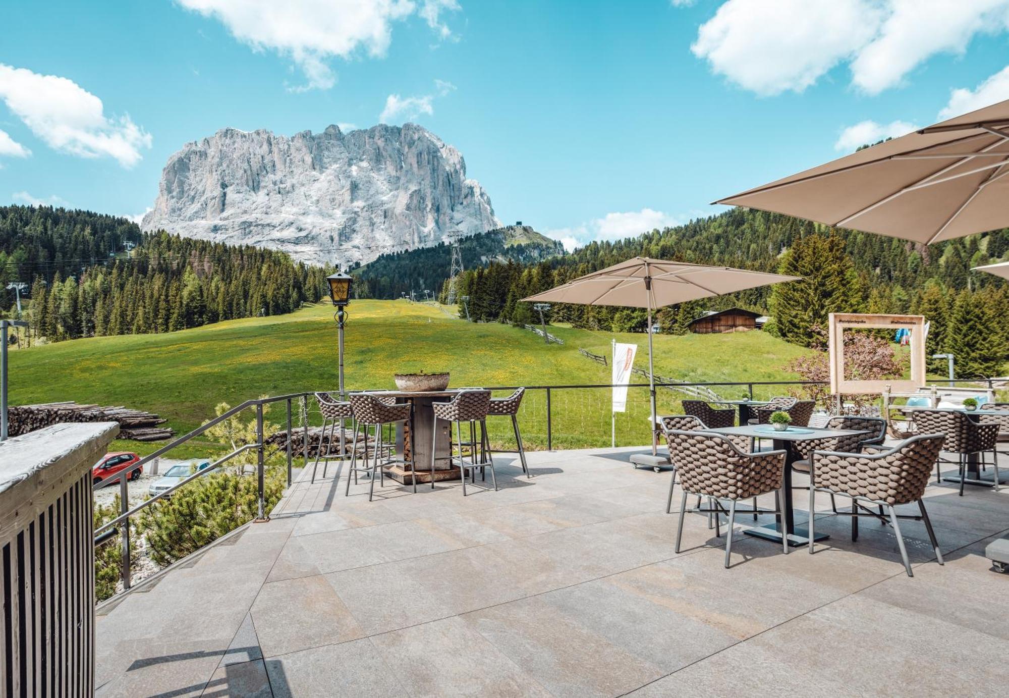 Hotel Plan De Gralba - Feel The Dolomites Selva di Val Gardena Exterior foto